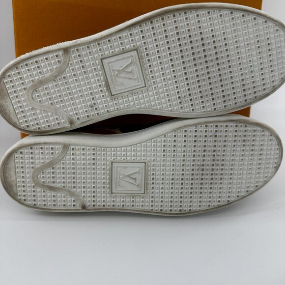 Louis Vuitton Damier Azur Overcloud Sneakers - Picture 8 of 9